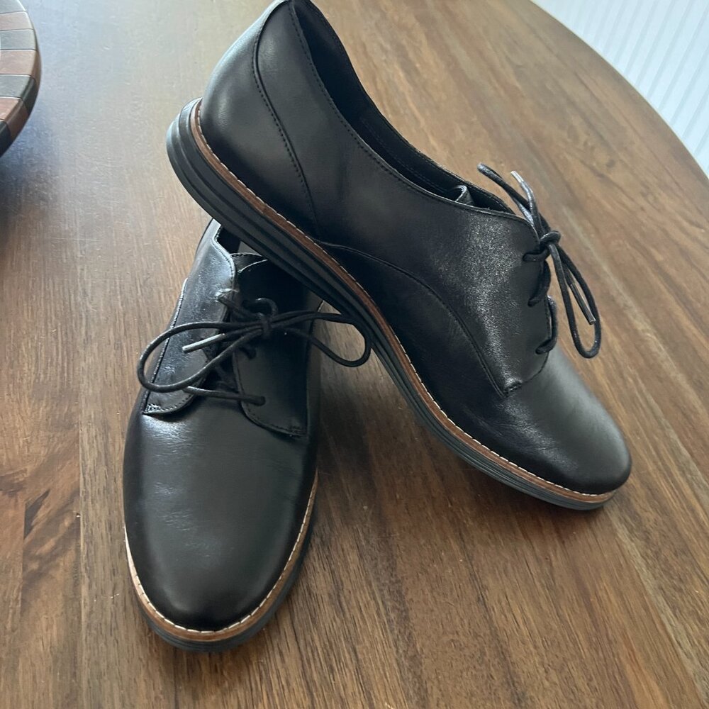 Cole Haan Black Leather Flats